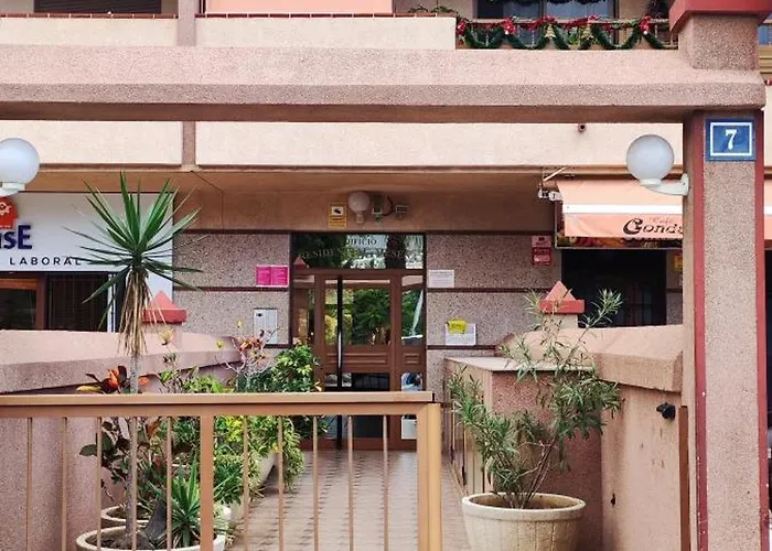 Elegant Valero 3 Bedrooms Apartment