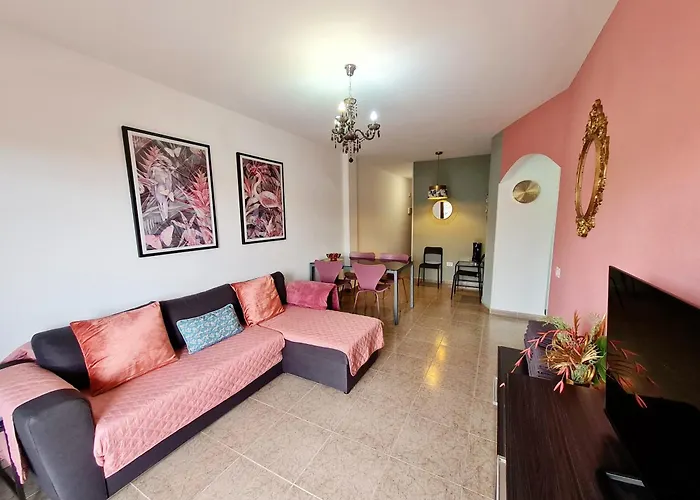 Elegant Valero 3 Bedrooms Апартаменты