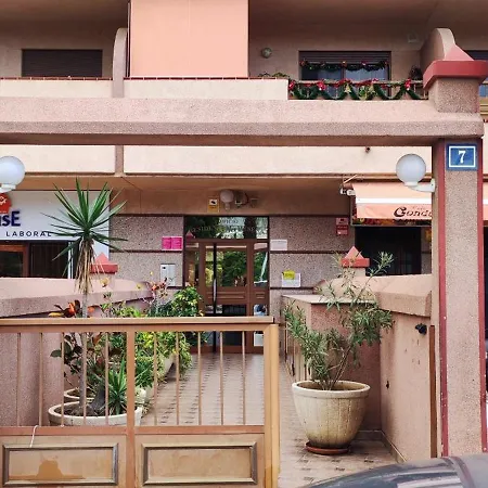 Elegant Valero 3 Bedrooms Апартаменты